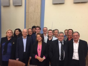 Moment convivial avec lycéens et jeunes européens après le débat